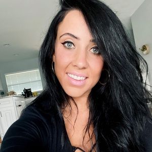 Meet your Posher, Renee
